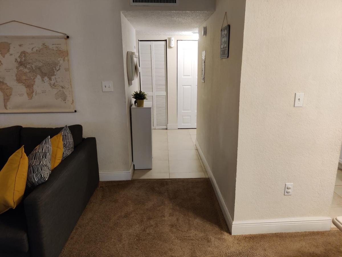 Centauri Vacation Rentals Beautiful 2-Bedroom Condo, Near All Orlando Attractions, Free Parking & Wi-Fi, King Bed, #1 Exteriér fotografie