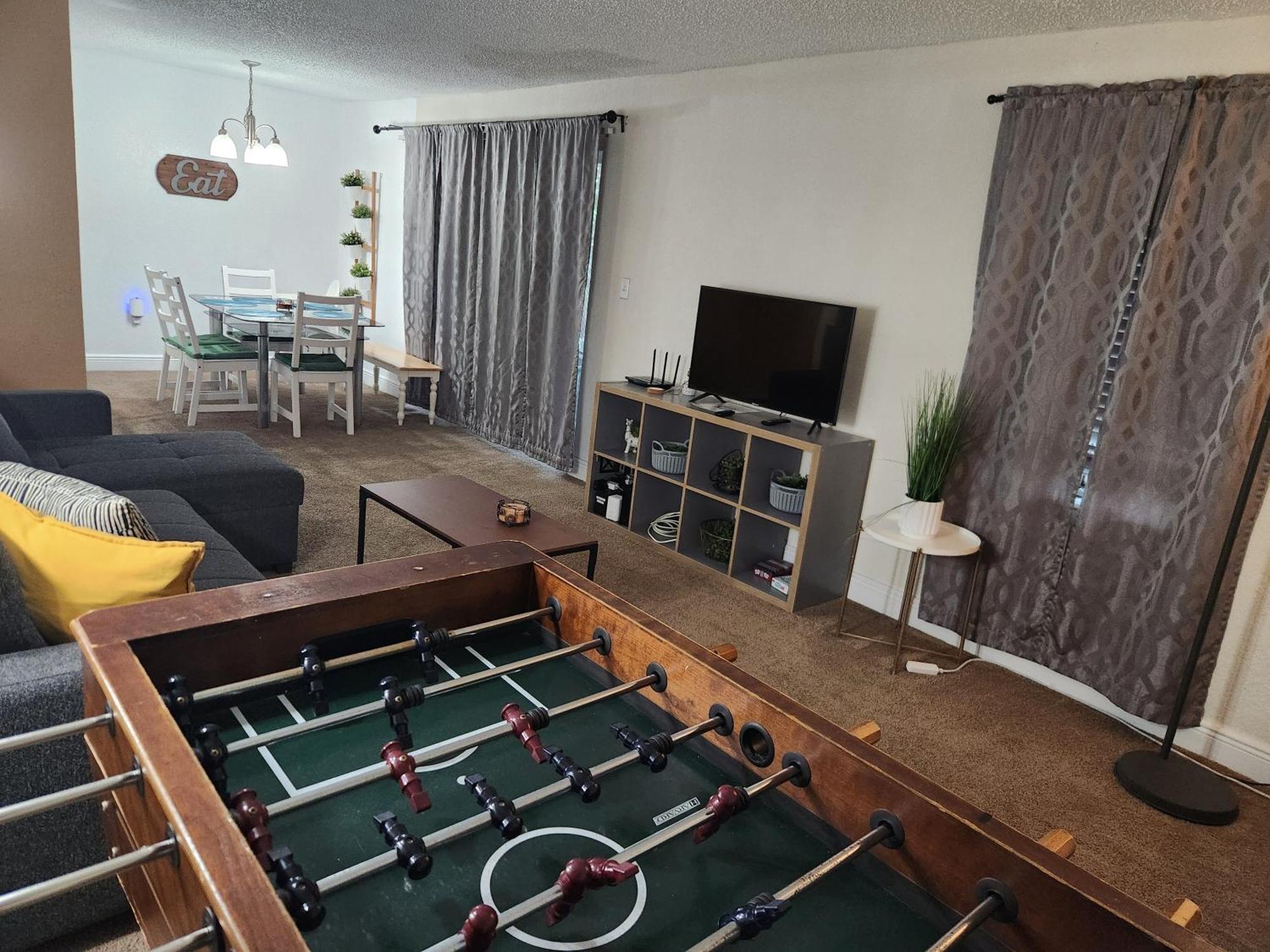Centauri Vacation Rentals Beautiful 2-Bedroom Condo, Near All Orlando Attractions, Free Parking & Wi-Fi, King Bed, #1 Exteriér fotografie